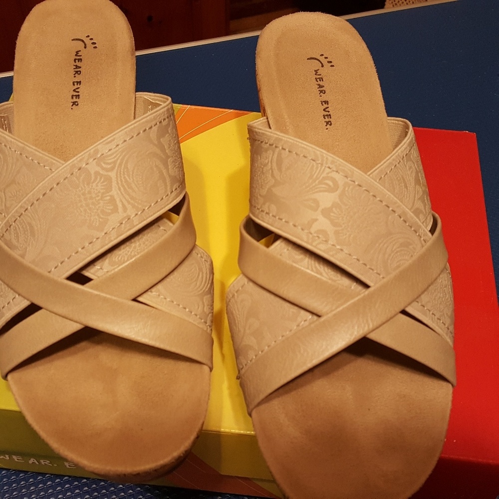 Sandals - Picture 2 of 2